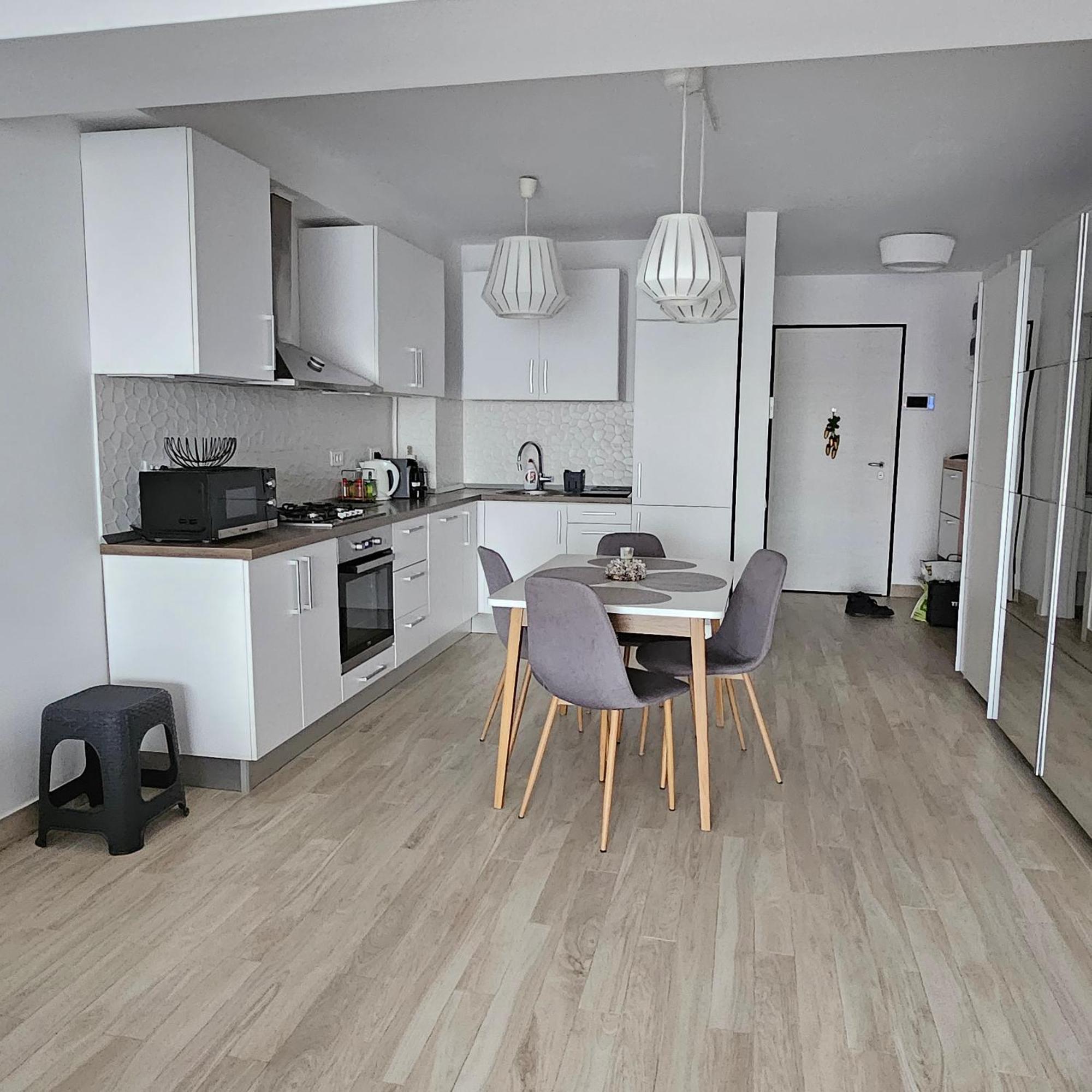 Central District Cuza 99 Apartment บูคาเรสต์ ภายนอก รูปภาพ